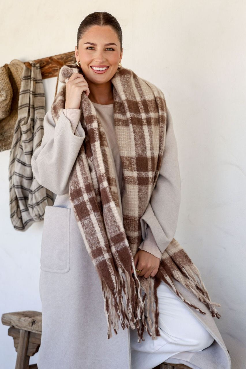 RHI RHI  - Chocolate / Cream scarf with tassels