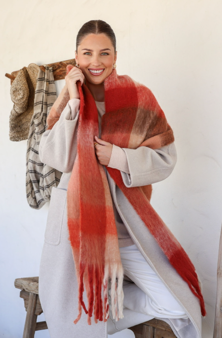 RHI RHI  - Red, Pink and Brown scarf with tassels
